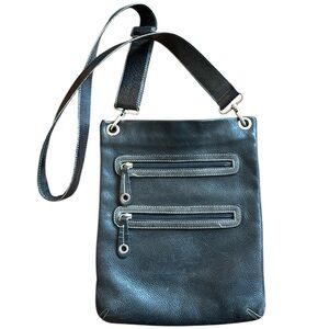 Black Pebbled Leather Crossbody Shoulder Bag Adjustable Secure Silver Italian